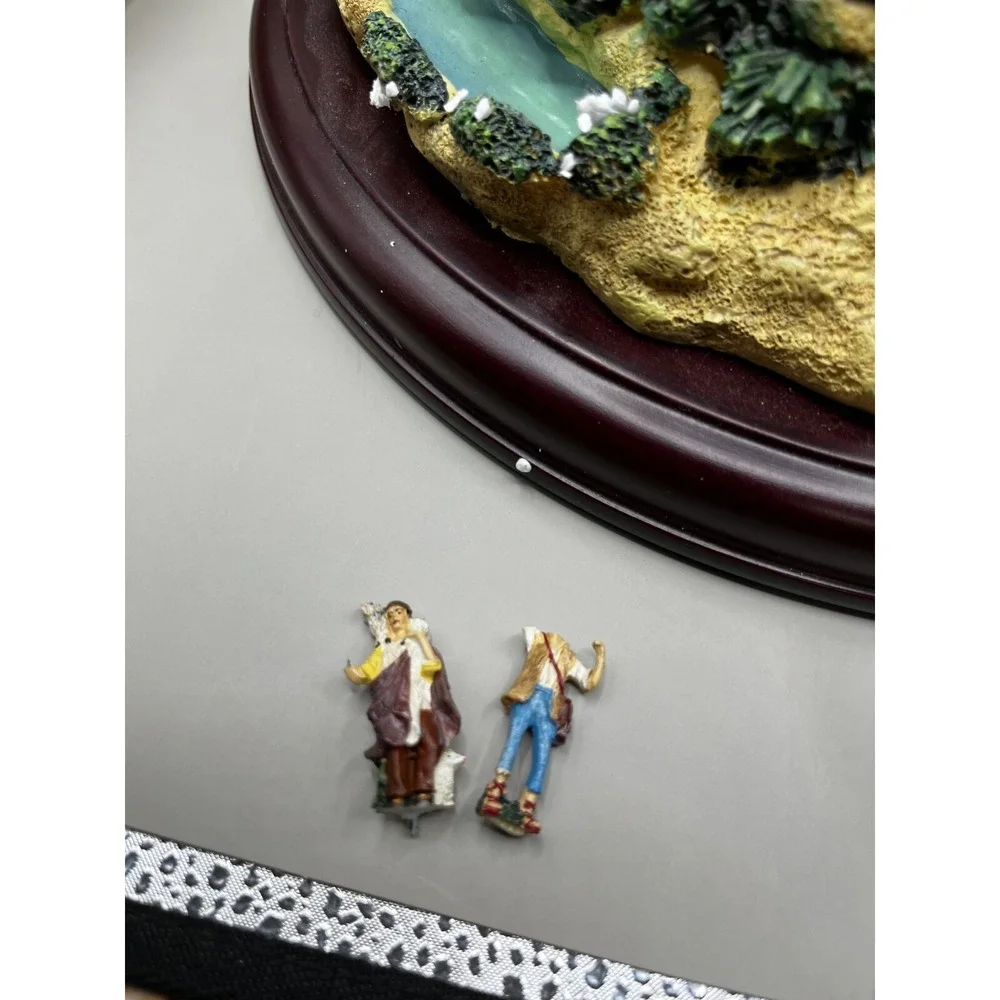 Thomas Kinkade Glory To The Newborn King Nativity Lighted Christmas Music Tree